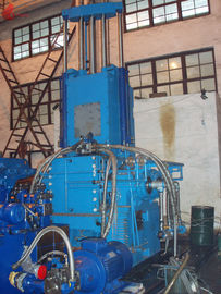 Banbury İç Mikser Hermetik Tip FM-410 döküm Dört Kanat 7500kg / saat alaşımlı çelik